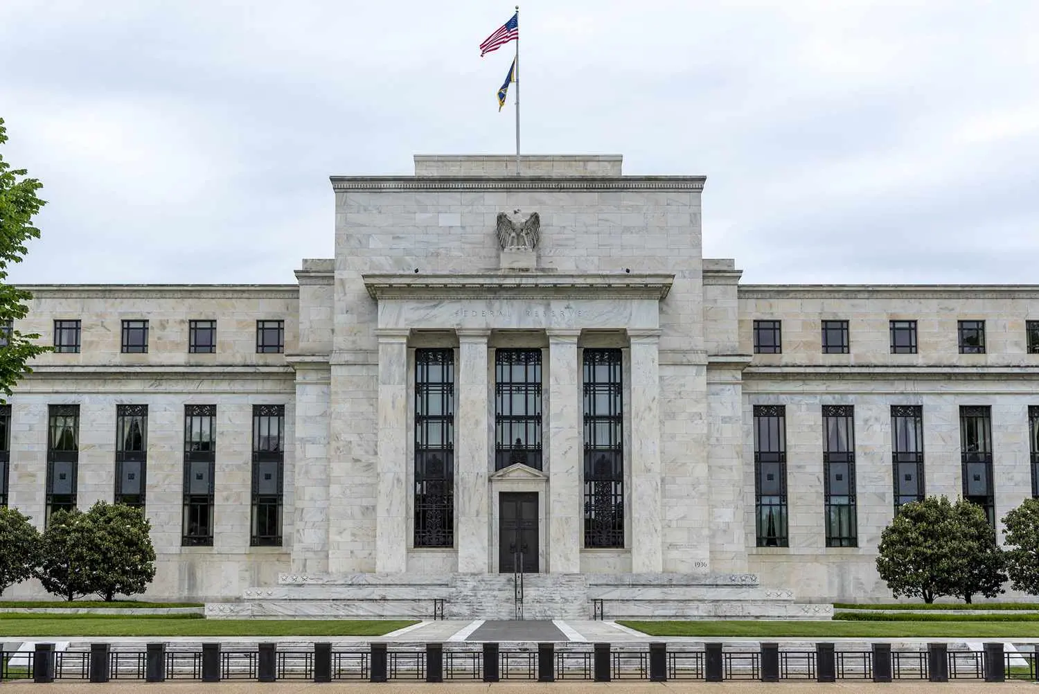ΗΠΑ: Διαφωνούν Goldman Sachs και Morgan Stanley για τα επιτόκια