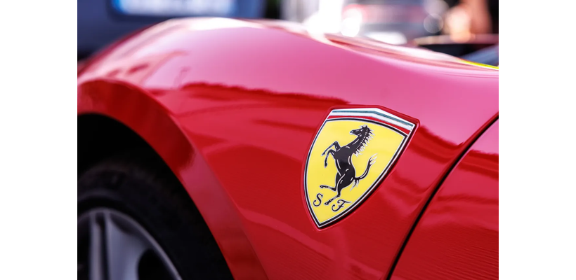 Ferrari: Βουτιά 13% για τη μετοχή μετά τη μείωση των στόχων για τα ηλεκτρικά