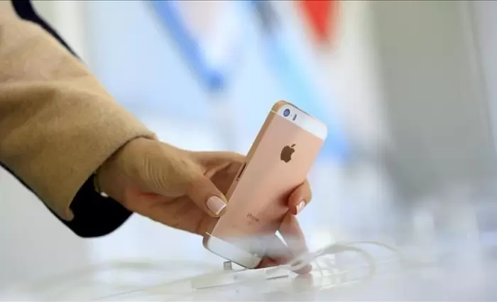Αυξημένη ζήτηση για iPhone λόγω φόβων για επικείμενες αυξήσεις τιμών