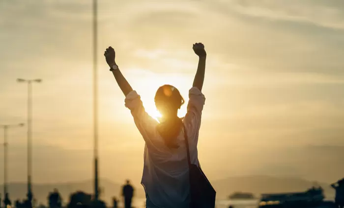 4+1 πράγματα που πρέπει να γνωρίζουμε για την πιο χαρούμενη χώρα του κόσμου