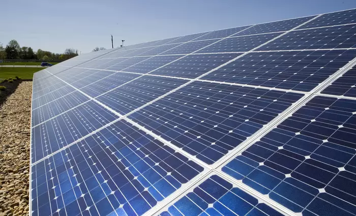 Επενδύσεις $15 δισ. σε ανανεώσιμες πηγές ενέργειας προσελκύει η Ν. Αφρική