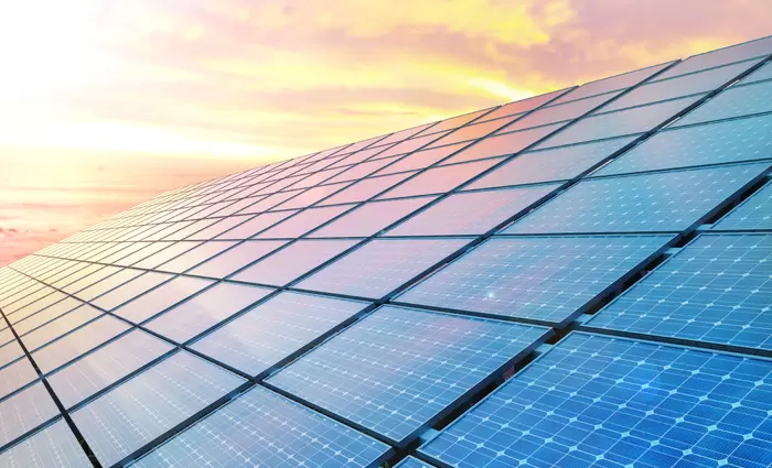 Φωτοβολταϊκά: Αδήριτη ανάγκη για νοικοκυριά και επιχειρήσεις