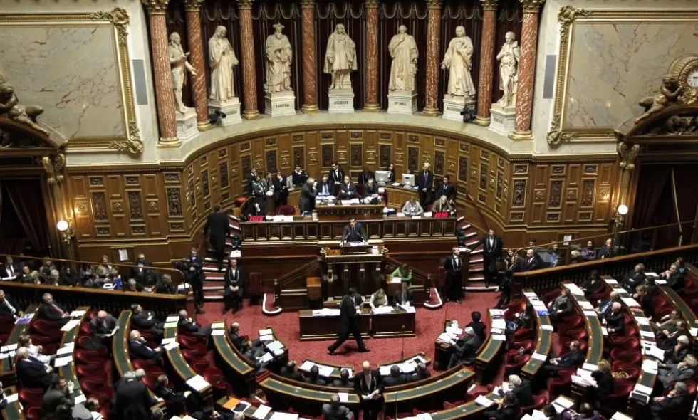 Γαλλία: Προχωρούν κανονικά οι μεταρρυθμίσεις στο ασφαλιστικό σύστημα