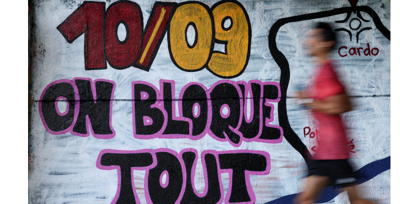 Ημέρα κινητοποίησης στη Γαλλία – «Ας μπλοκάρουμε τα πάντα» το κυρίαρχο σύνθημα