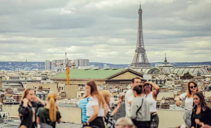 Γιατί η Γαλλία δεν επηρεάζεται από τον υπερτουρισμό;