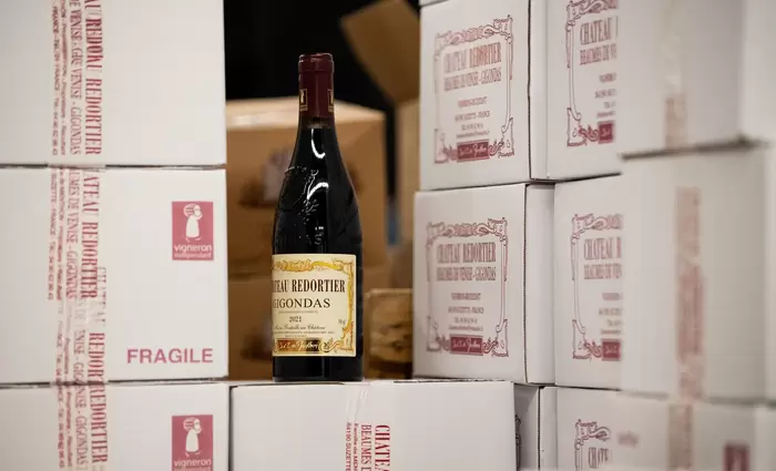 Καμπανάκι για τα γαλλικά κρασιά – «Χτύπημα» €1 δισ. και απώλειες 600.000 θέσεις εργασίας λόγω δασμών Τραμπ