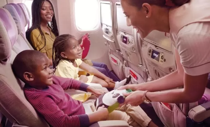 Φτάνουμε; Οι νεαροί επιβάτες πλήττουν μετά από 49 λεπτά πτήσης