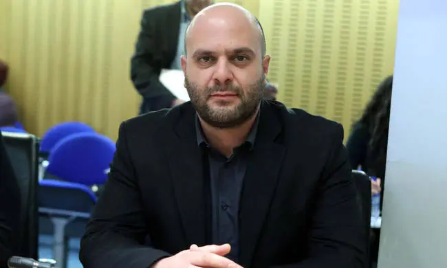 Χρίστου: Ύποπτο παρασκήνιο πίσω από το deal του Συνεργατισμού