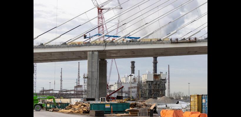 Τραμπ: Απειλεί να μπλοκάρει το άνοιγμα γέφυρας που συνδέει τις ΗΠΑ με τον Καναδά