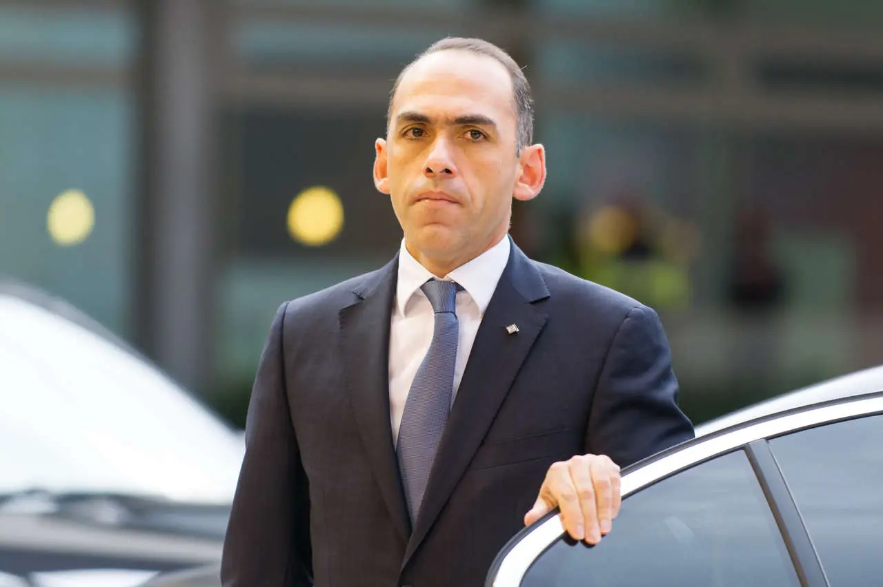 ΥΠΟΙΚ: «Ναι» από αρχηγούς για τα μέτρα που αφορούν δημόσιους υπαλλήλους