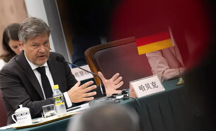 Γερμανός ΥΠΟΙΚ: Οι δασμοί ΕΕ σε κινεζικά αγαθά δεν συνιστούν «τιμωρία»