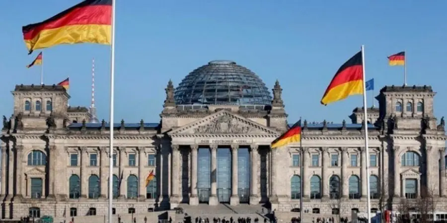 Ταμείο ύψους €500 δισ. ετοιμάζει η γερμανική κυβέρνηση