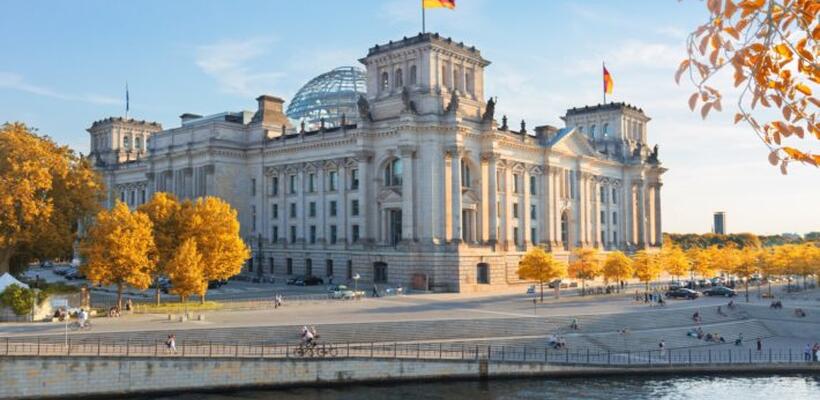 Γερμανία: Βάζει μπλόκο στις εξαγορές επιχειρήσεων από ξένους επενδυτές