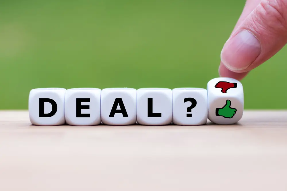 «Φρένο» σε deals αξίας $45 δισ. λόγω πολέμου
