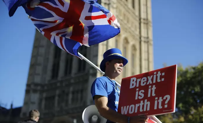 Brexit: Ανοικτά παραμένουν κάποια θέματα παρά την πρόοδο