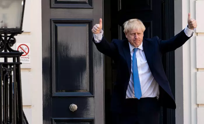 BBC: Σχέδιο Τζόνσον να κλείσει τη Βουλή για ένα μήνα