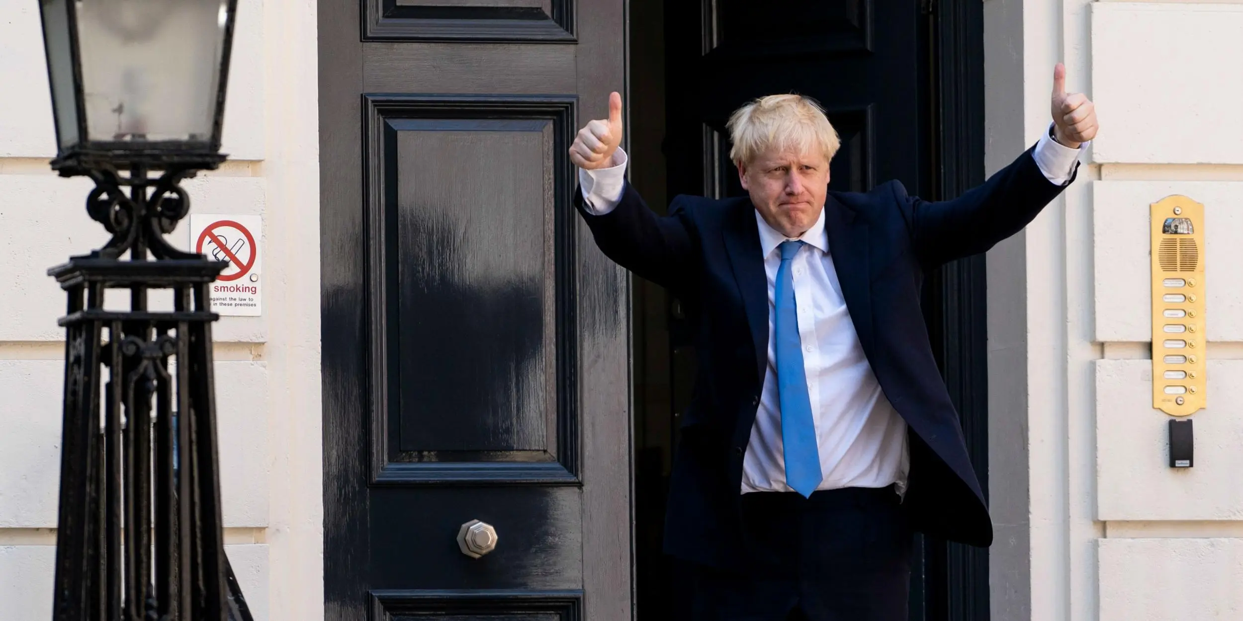 BBC: Σχέδιο Τζόνσον να κλείσει τη Βουλή για ένα μήνα