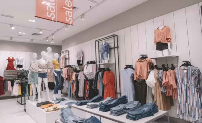 H Ευρώπη επιβραδύνει τη “γρήγορη μόδα” με νέα φορολογία