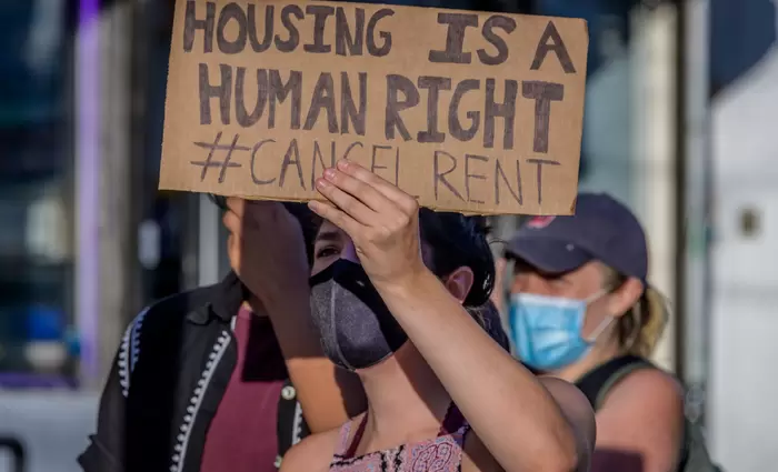 Πώς η πανδημία έκανε ακριβό το «όνειρο» αγοράς πρώτης κατοικίας