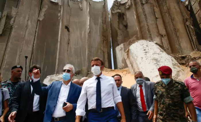 Ο Μακρόν ανακοινώνει 100 εκατομμύρια ευρώ στήριξη στον Λίβανο