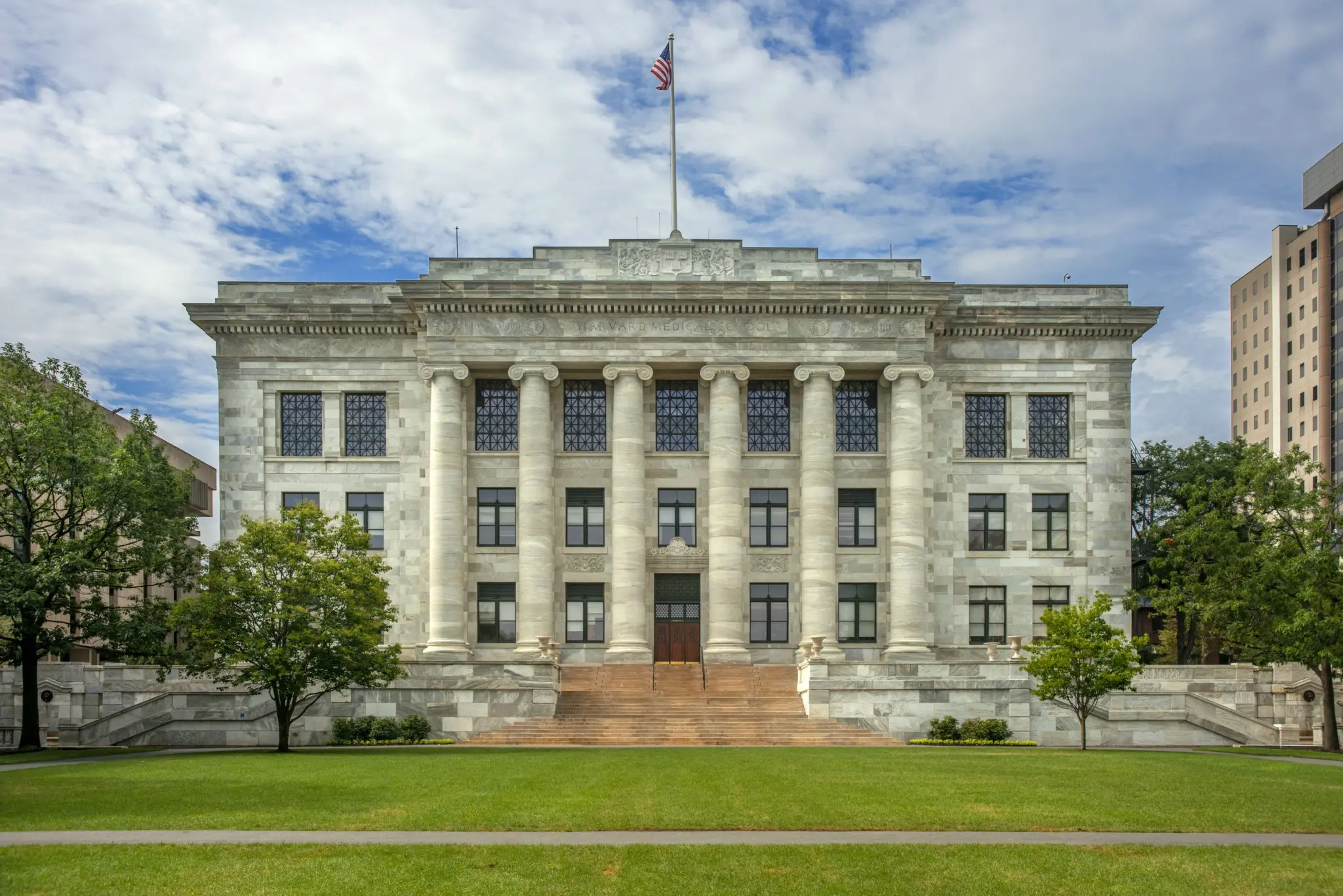 HΠΑ: Ξεκινά έρευνα κατά του περιοδικού Harvard Law Review