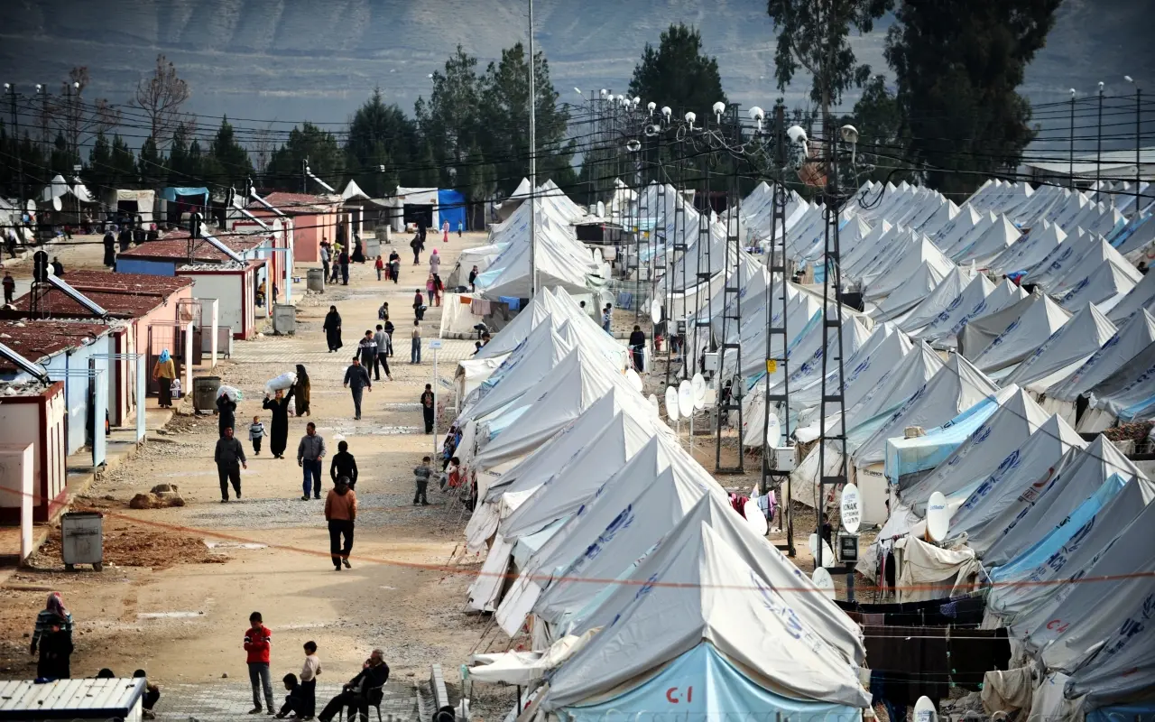 Νέα στήριξη €1,41 δισ. στην Τουρκία για τους πρόσφυγες