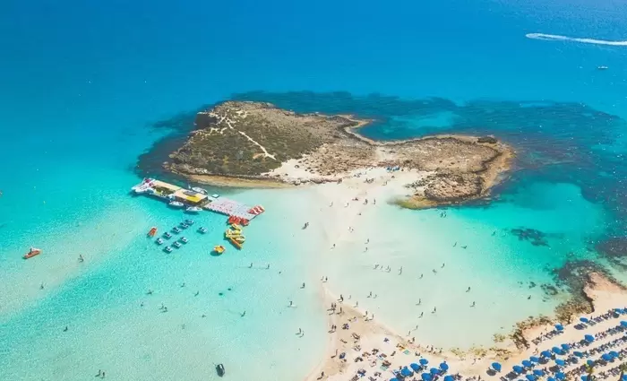 Το 80% των εσόδων του 2019 κάλυψε ο τουριστικός τομέας