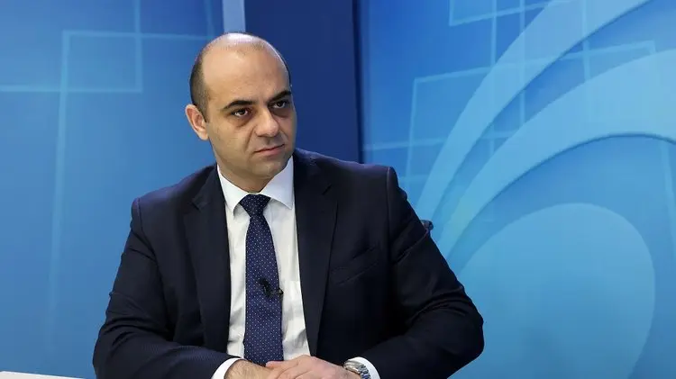 «Καμπανάκι» Υπουργού Εργασίας για αδήλωτη εργασία