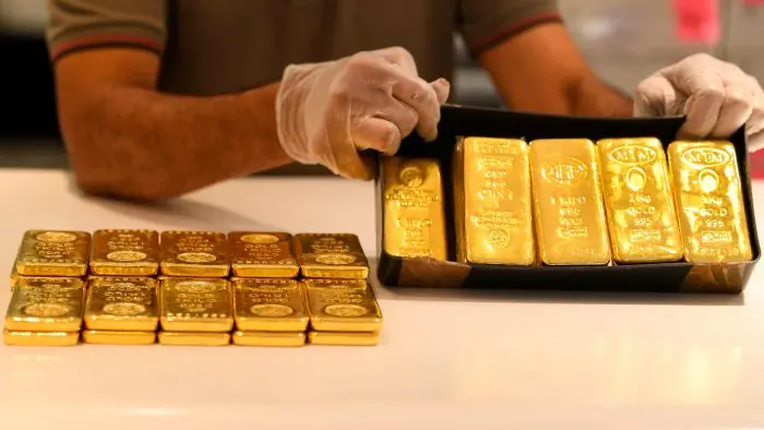 Χρυσός: Σταθερά στα $2.500 εν αναμονή πληθωρισμού και Fed