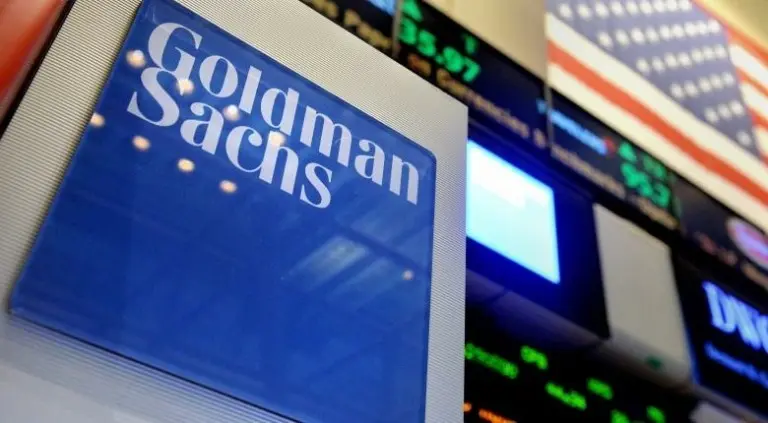 Goldman Sachs: Η AI αναλαμβάνει ρόλο-κλειδί στον ψηφιακό μετασχηματισμό της και φέρνει απολύσεις