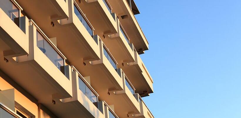 Ακίνητα: «Υπό εξαφάνιση» η προσιτή στέγη στις διεθνείς αγορές