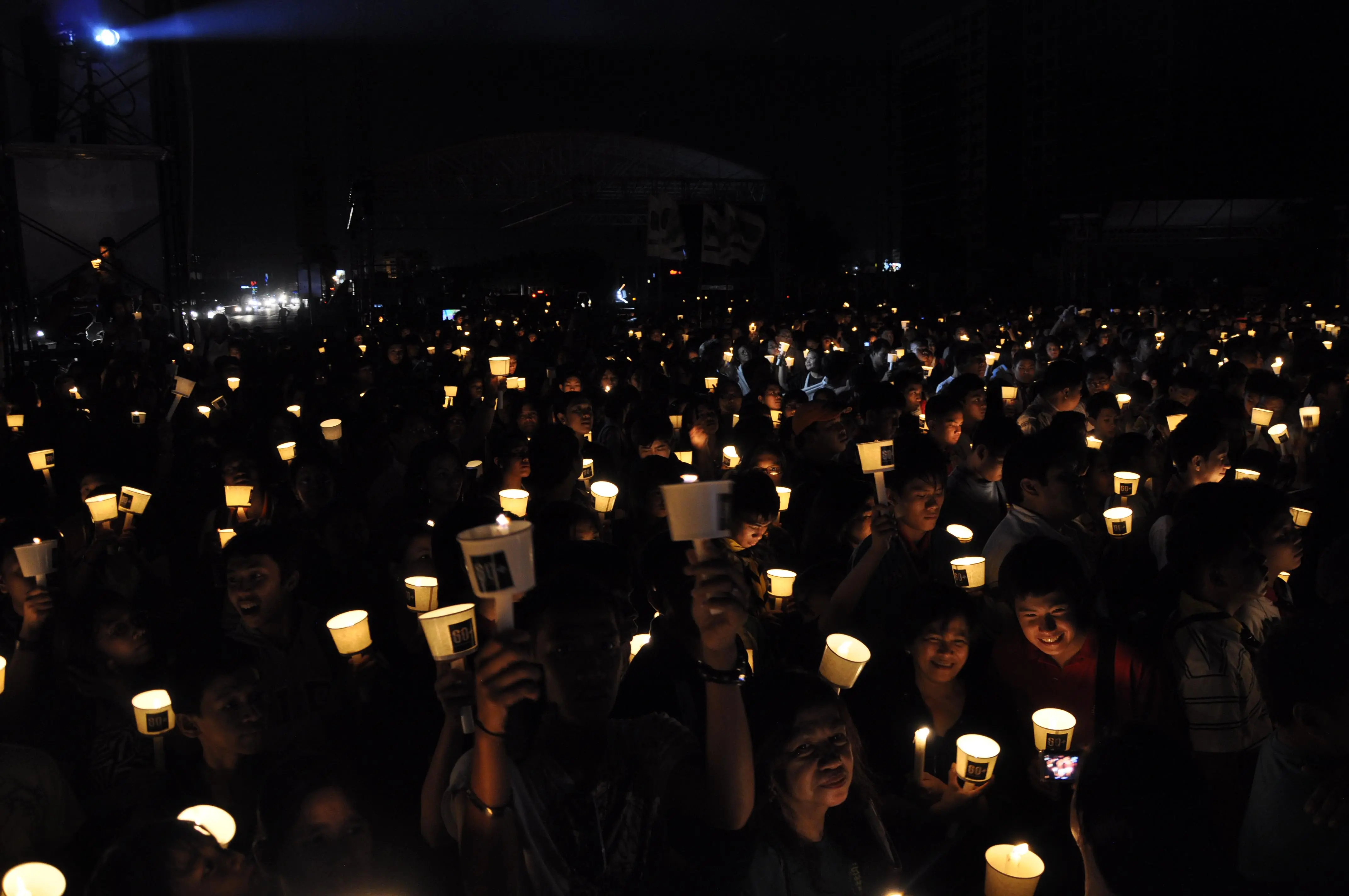 Το Σάββατο σβήνουμε όλοι τα φώτα στις 20:30