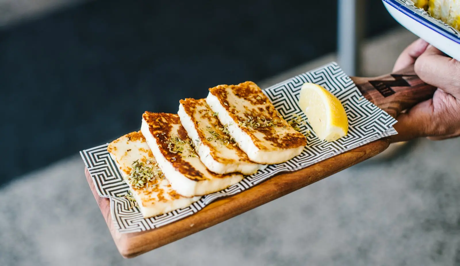 Υπεγράφη συμφωνία ύψους €2,5 εκ. για εξαγωγή χαλουμιού στην Κίνα