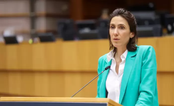 ΕΕ: «Μην έχετε δεδομένη την ψήφο μας στη φον ντερ Λάιεν», λέει το Renew