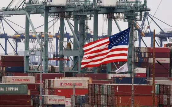 Σε επίπεδα ρεκόρ το εμπορικό έλλειμα των ΗΠΑ τον Μάρτιο