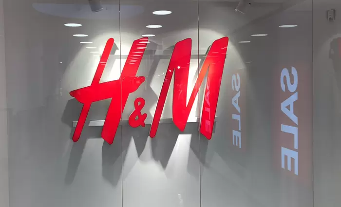 H&M: Ξεκινά η παραγωγή εξοπλισμού για τα νοσοκομεία