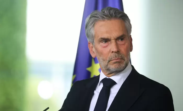 Πολιτική κρίση και στην Ολλανδία: Στο χείλος της κατάρρευσης η κυβέρνηση