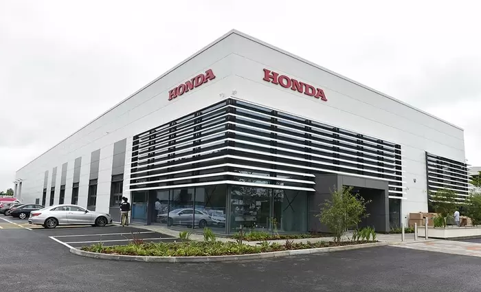 Κατηφορίζουν τα καθαρά κέρδη της Honda Motor