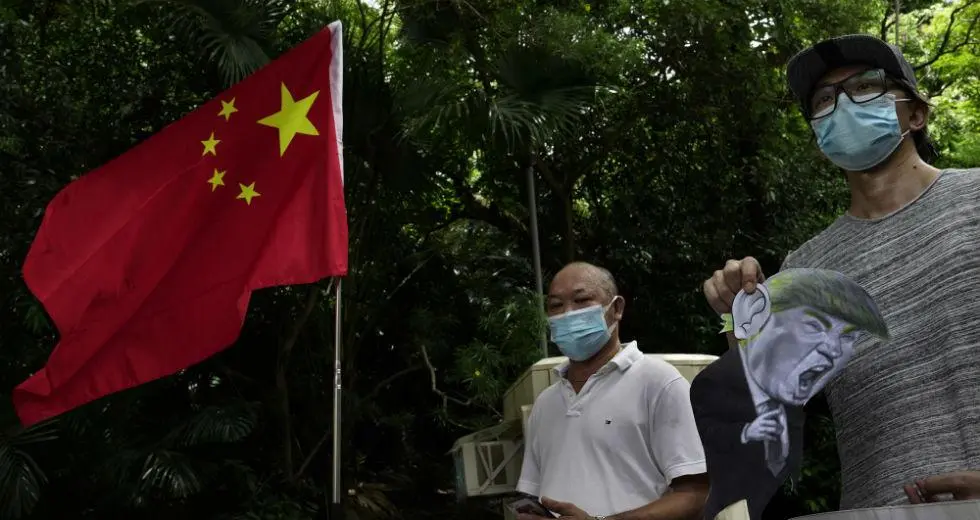 Το Πεκίνο ενθαρρύνει τις ιδιωτικές επιχειρήσεις για βελτίωση εργασιακών