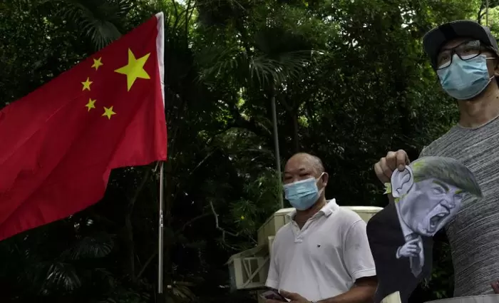 Το Πεκίνο ενθαρρύνει τις ιδιωτικές επιχειρήσεις για βελτίωση εργασιακών