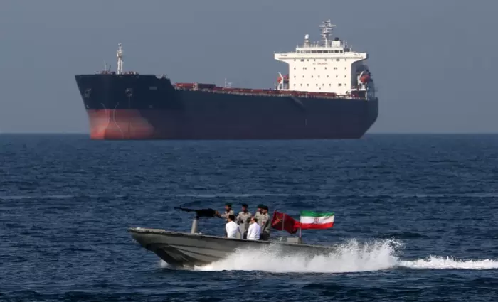 Ρούμπιο: Ζητά παρέμβαση της Κίνας για να μην κλείσουν τα Στενά του Ορμούζ