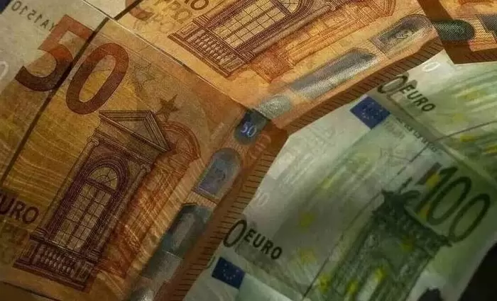 Μειώθηκαν τα επιτόκια καταθέσεων στην Κύπρο