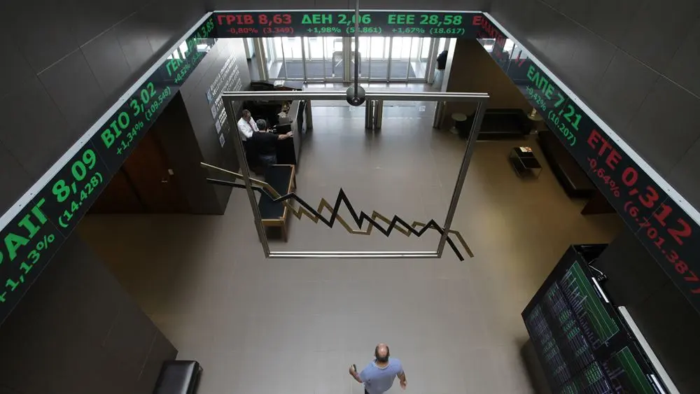 Καταγράφει πτώση το Χρηματιστήριο Αθηνών