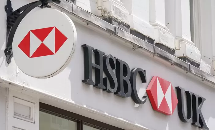 Τέλος εποχής για τον Μαρκ Τάκερ στην ηγεσία της HSBC μετά από 8 χρόνια θητείας