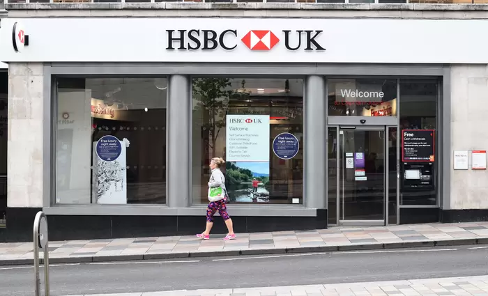 Oι βρετανικές τράπεζες ακολουθούν το θετικό παράδειγμα των ευρωπαϊκών