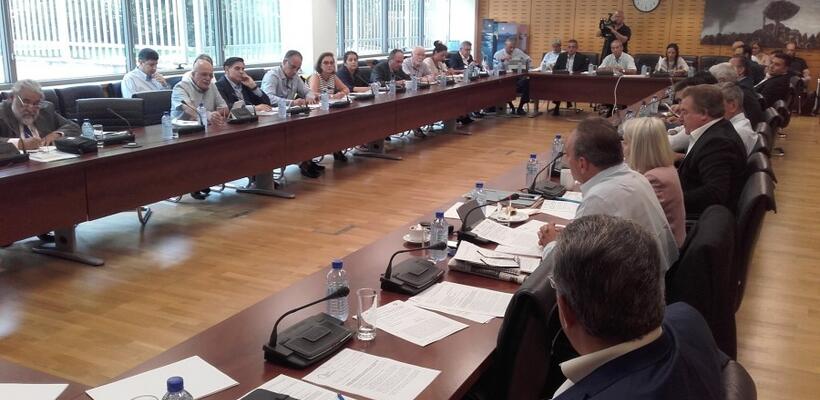 Στη Βουλή το θέμα των συμψηφισμών στην ΣΚΤ