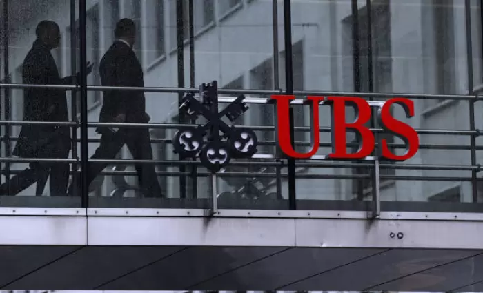 Με καμπάνα €3,6 δισεκ. απειλείται η UBS