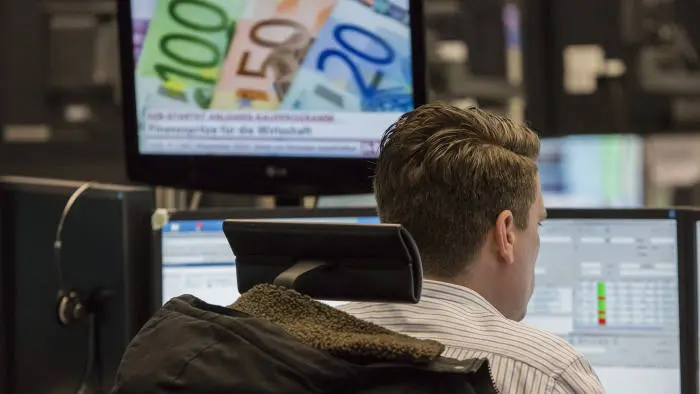 Πτώση στα ευρωπαϊκά χρηματιστήρια στο ξεκίνημα των συναλλαγών