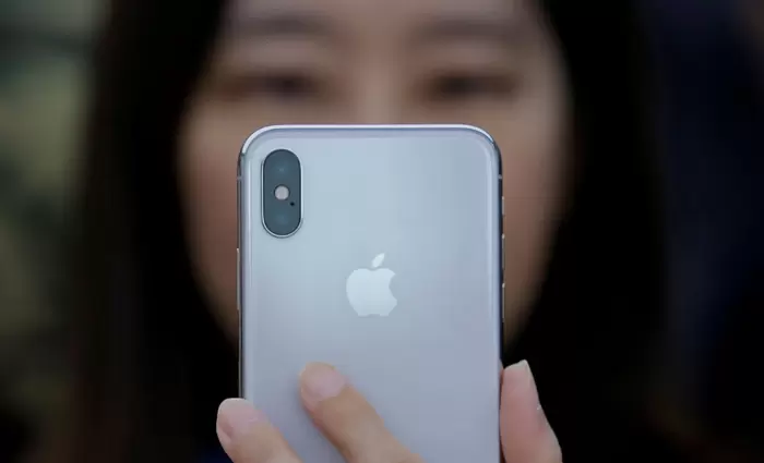 Συνεχίζεται η πτώση για τις πωλήσεις iPhone στην Κίνα