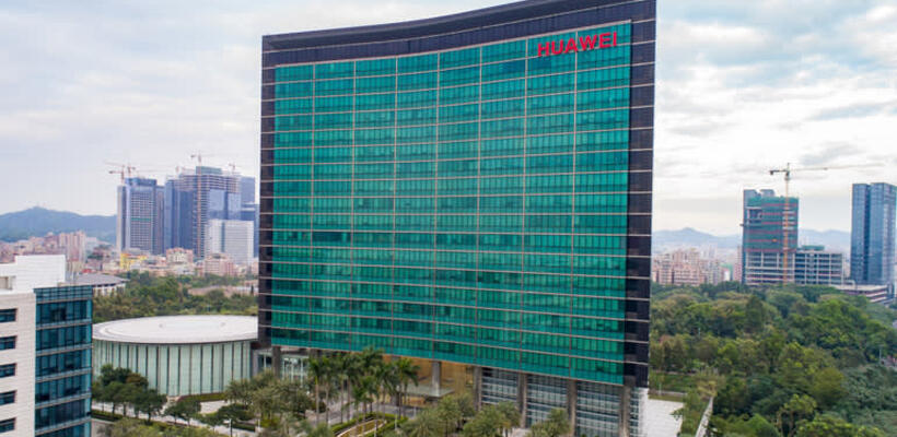 Huawei: Στην Ευρώπη το πρώτο εργοστάσιο για εξαρτήματα 5G